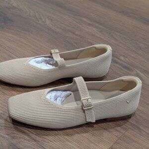 VIVAIA Margot Mary Jane Flats – Almond – Size 40 (US Women’s 9)